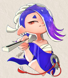 1girl asymmetrical_bangs bare_shoulders blue_hair blue_shawl breasts cephalopod_eyes chest_sarashi chromatic_aberration collarbone commentary_request cropped_torso earrings groin hair_over_one_eye hairband hand_fan highres holding holding_fan horizontal_pupils isamu-ki_(yuuki) jewelry medium_hair midriff multiple_earrings navel nintendo octoling one_eye_covered red_eyes sarashi see-through_clothes see-through_shawl shawl shiver_(deep_cut_outfit)_(splatoon) shiver_(splatoon) signature small_breasts solo splatoon_(series) splatoon_3 tentacle_hair tooth_earrings white_background white_hairband