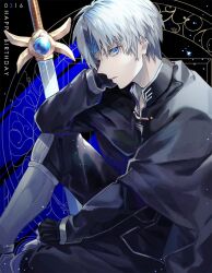 1boy armor artist_name birthday black_cape black_gloves black_pants black_shirt blue_eyes blue_headband cape commentary elbow_on_knee elbow_rest fingerless_gloves gloves greaves happy_birthday head_rest headband kuroda_(kuro_yyy) long_sleeves looking_to_the_side magic_circle magic_circle_background male_focus pants parted_lips planted planted_sword planted_weapon puyopuyo sabaton schezo_wegey shirt short_hair sideways_glance signature sitting sleeves_past_wrists solo sword weapon