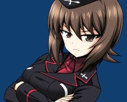 Rule 34 | blue background, brown eyes, brown hair, colored skin, cross, crossed arms, girls und panzer, kamishima kanon, kuromorimine military uniform, looking at viewer, nishizumi maho, red shirt, serious, shirt, short hair, white skin