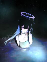 1girl absurdres black_hair blue_eyes blue_hair camisole closed_mouth colored_inner_hair grey_camisole halo highres hololive hololive_english liquid_halo long_hair looking_at_viewer multicolored_hair night ninomae_ina&#039;nis outdoors partially_submerged pointy_ears purple_halo soju_ice solo tentacle_hair virtual_youtuber