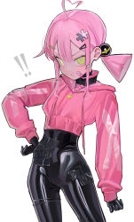 ! !! 1girl absurdres ahoge bandaid bandaid_on_face black_bodysuit bodysuit bodysuit_under_clothes crop_top green_eyes hand_on_own_hip heart heart_ahoge highres latex latex_bodysuit looking_at_viewer low_twintails original pink_hair pouty_lips puzzle_piece_hair_ornament saaal653 shiny_clothes skin_tight solo tape twintails white_background xenon_(saaal653)