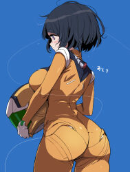 1girl ass black_hair blue_background blue_eyes blush_stickers bodysuit breast_press breasts from_behind gloves gundam gundam_gquuuuuux helmet highres hirowa_nagi messy_hair orange_bodysuit orange_helmet shiiko_sugai short_hair simple_background skin_tight solo sweat thighs white_gloves