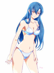1girl artist_name bikini blue_hair breasts cleavage double-parted_bangs earrings eiyuu_densetsu hair_between_eyes jewelry kuro_no_kiseki_(series) long_hair long_sidelocks medium_breasts midriff multicolored_bikini navel nina_fenly sidelocks simple_background smile solo swimsuit two-tone_bikini white_background xiacheng_tatsuya yellow_eyes