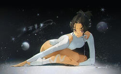 Rule 34 | 1girl, absurdres, athletic leotard, bandaged foot, bandages, black background, black hair, breasts, bukui shi wo, clothing cutout, earrings, facial mark, forehead mark, from side, full body, hair bun, hand on floor, highres, jewelry, kaalaa baunaa, kneeling, leaning forward, leotard, light particles, long sleeves, looking at viewer, official alternate costume, purple eyes, reverse:1999, short hair, shoulder cutout, silhouette, solo, white leotard