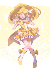 1girl big_hair blonde_hair boots bow bowtie choker coattails commentary cure_peace curly_hair dot_nose double_v earrings eyelashes feather_sleeves footwear_bow frilled_skirt frills full_body hair_ornament high_heel_sandals high_ponytail jewelry kise_yayoi knee_boots knees light_blush looking_at_viewer magical_girl medium_hair mini_tiara miniskirt one_eye_closed open_mouth outline pleated_skirt ponytail precure sandals serizawa_serizane shirt short_sleeves shorts shorts_under_skirt skirt skirt_set smile smile_precure! solo standing tareme teeth tiara twitter_username two-tone_background upper_teeth_only v white_background white_boots white_outline white_sleeves wing_earrings wing_hair_ornament wrist_cuffs yellow_background yellow_bow yellow_bowtie yellow_choker yellow_eyes yellow_shirt yellow_shorts yellow_skirt yellow_theme yellow_wrist_cuffs