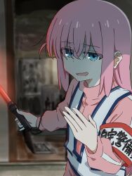 1girl absurdres armband blue_eyes bocchi_the_rock! commentary_request computer forced_smile high-visibility_clothing high-visibility_vest highres holding jacket laptop long_hair long_sleeves mayo_(oekaki_bibbi) open_mouth pink_hair pink_jacket pink_track_suit shaded_face solo tagme track_jacket track_suit traffic_baton traffic_officer translation_request turn_pale upper_body