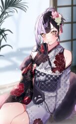 1girl absurdres black_hair black_kimono black_shawl calligraphy_brush floral_print floral_print_kimono flower gloves grey_hair grey_kimono hair_flower hair_ornament higeji_(higeji404) highres holding holding_calligraphy_brush holding_paintbrush hololive hololive_english indoors japanese_clothes kimono lace lace_gloves looking_at_viewer multicolored_hair official_alternate_costume official_alternate_hairstyle paintbrush print_kimono shawl shiori_novella shiori_novella_(new_year) solo split-color_hair two-tone_hair two-tone_kimono virtual_youtuber yellow_eyes yorick_(shiori_novella)