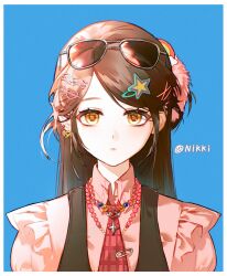 1girl bead_necklace beads black_vest blue_sky bored brown_hair chinese_commentary collared_shirt commentary_request copyright_name day empty_eyes eyelashes eyewear_on_head frilled_shirt frills grey-framed_eyewear hair_ornament hair_scrunchie hairclip heart heart_hair_ornament highres infinity_nikki jewelry light176 long_hair necklace necktie nikki_(series) one_side_up outdoors paperclip pink_necktie pink_scrunchie pink_shirt plaid_clothes plaid_necktie puffy_short_sleeves puffy_sleeves rainbow_hair_ornament rosie_sweetheart_(infinity_nikki) scrunchie shirt short_sleeves sky solo star_(symbol) straight-on straight_hair sunglasses swept_bangs tie_clip upper_body vest x_hair_ornament y2k_fashion yellow_eyes
