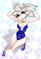 1girl armpits arms_up bare_shoulders blue_footwear blue_leotard bow bow-shaped_hair bowtie breasts chestnut_mouth cleavage cuff_links detached_collar earrings gradient_background gradient_hair green_bow green_bowtie green_hair heart heart_background high_heels highleg highleg_leotard highres inkling jewelry koharu2.5 leotard long_pointy_ears marie_(splatoon) medium_breasts mole mole_under_eye multicolored_hair narrow_waist nintendo open_mouth pointy_ears red_pupils shiny_clothes sideways_glance simple_background splatoon_(series) star-shaped_pupils star_(symbol) strapless strapless_leotard swept_bangs symbol-shaped_pupils teeth upper_teeth_only white_background white_hair wide_hips wrist_cuffs yellow_eyes