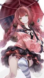 1girl absurdres black_serafuku black_shirt braid commentary english_commentary feet_out_of_frame grey_hair grin highres holding holding_umbrella layered_skirt long_hair long_sleeves looking_at_viewer pleated_skirt red_hair renoahh school_uniform serafuku shirt simple_background single_thighhigh skirt smile solo striped_clothes striped_thighhighs thigh_strap thighhighs twin_braids ukinami_yuzuha umbrella white_background zenless_zone_zero