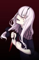 1girl blood blood_on_clothes blood_on_face bloody_weapon bow dark dress dyun fate/grand_order fate_(series) gradient_background hair_bow highres holding holding_knife horns knife lavinia_whateley_(fate) long_hair looking_at_viewer open_mouth pale_skin pink_eyes pink_hair red_background reverse_grip single_horn solo weapon wide-eyed