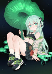 1girl absurdres armpit_crease bag bare_shoulders black_bow black_shoes black_skirt black_sports_bra bow bracelet breasts chinese_commentary closed_mouth collarbone commentary_request dinyc floral_print full_body green_eyes green_hair hair_bow highres jacket jewelry long_hair looking_at_viewer midriff navel open_clothes open_jacket original pleated_skirt print_bow red_bag shoes shoulder_bag sidelocks sitting skirt small_breasts smile sneakers socks solo split_mouth sports_bra white_jacket white_socks