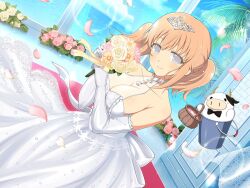 1girl animal_ears bare_shoulders basket black_bow blue_gemstone blue_sky blush bouquet bow bowtie breasts bucket cleavage cloud collarbone cow cow_ears cow_horns day dress elbow_gloves falling_petals floral_print flower frilled_dress frills gem gloves green_gemstone grey_eyes holding holding_basket holding_bouquet horizon horns indoors jewelry large_breasts looking_at_viewer marvelous necklace ocean official_art orange_flower orange_hair palm_leaf palm_tree petals pink_flower pink_rose plant red_carpet red_gemstone rose see-through_cleavage see-through_clothes senran_kagura senran_kagura_new_link senran_kagura_new_wave shiny_skin short_hair short_twintails sky sleeveless sleeveless_dress smile solo throwing throwing_petals tiara tree twintails ushimaru_(senran_kagura) ushiwakamaru_(senran_kagura) wedding wedding_dress white_dress white_flower white_gloves white_rose window yaegashi_nan yellow_flower yellow_rose