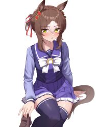 1girl 1m5papa animal_ears bow bowtie brown_hair brown_shoes chinese_commentary clover_hair_ornament commentary_request fine_motion_(umamusume) folded_ponytail green_eyes hair_between_eyes hair_ornament highres holding holding_shoes holding_unworn_clothes horse_ears horse_girl horseshoe_ornament loafers long_hair long_sleeves looking_at_viewer pleated_skirt purple_shirt purple_skirt sailor_collar sailor_shirt school_uniform shirt shoes simple_background skirt solo tracen_school_uniform umamusume unworn_shoes white_background white_bow white_bowtie white_hair
