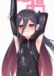 1girl absurdres alternate_costume arm_behind_head armpit_cutout armpits arms_up black_bodysuit black_hair black_hairband blue_archive blush bodysuit bright_pupils chinese_commentary chromatic_aberration clenched_teeth clothing_cutout colored_inner_hair commentary_request covered_navel double-parted_bangs fingernails hair_between_eyes hairband halo highres holding_own_arm huge_filesize kei_(blue_archive) latex latex_bodysuit loli long_bangs long_hair long_hair_between_eyes long_sidelocks looking_at_viewer loosely_tucked_bangs marshal_(artist) multicolored_hair one_side_up parted_lips presenting_armpit rectangular_halo red_eyes red_hair red_halo ringed_eyes sidelocks simple_background skin_tight solo straight-on sweat teeth two-tone_hair upper_body very_long_hair very_long_sidelocks white_background zipper zipper_pull_tab