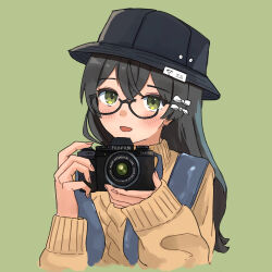 1girl alternate_costume alternate_hairstyle aran_sweater black_hair black_hat blue_vest blush bow brown_sweater bucket_hat cable_knit camera cevio commentary cropped_torso crossed_bangs fujifilm glasses green_background green_eyes hair_bow hanakuma_chifuyu hat highres holding holding_camera long_hair long_sleeves multiple_hair_bows open_mouth shiyomifu simple_background sleeves_past_wrists smile solo sweater synthesizer_v turtleneck turtleneck_sweater two-handed upper_body vest white_bow