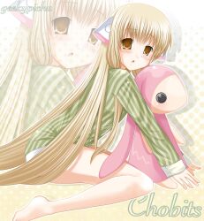 1girl 2000s_(style) artist_name barefoot blonde_hair blush brown_eyes chii chobits commentary copyright_name english_commentary geekypichu green_shirt hair_tubes highres long_hair long_sleeves looking_at_viewer projected_inset robot_ears shirt shorts sidelocks simple_background sitting solo striped_clothes striped_shirt stuffed_animal stuffed_toy vertical-striped_clothes vertical-striped_shirt very_long_hair wariza white_shorts