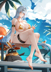 1girl absurdres ahoge ass bangboo_(zenless_zone_zero) barefoot bikini blue_sky breasts cloud commentary_request d._joko earrings eous_(zenless_zone_zero) feet gold_bikini highres huge_breasts jewelry long_hair parted_lips sitting sky swimsuit thigh_strap toes tropical_drink very_long_hair white_hair yellow_eyes yi_xuan_(zenless_zone_zero) zenless_zone_zero