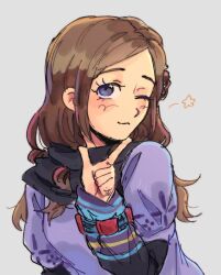 1girl black_scarf brown_hair closed_mouth commentary english_commentary eyelashes finger_to_own_chin grey_background highres kira_(marshukitty) kurashiki_akane kyokugen_dasshutsu kyokugen_dasshutsu:_9_jikan_9_nin_9_no_tobira long_hair long_sleeves one_eye_closed purple_eyes scarf simple_background smile solo star_(symbol) upper_body