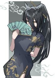 1girl absurdres animal_ears arm_behind_back black_dress china_dress chinese_clothes covered_navel dress folding_fan hair_between_eyes hair_ornament hairpin hand_fan hand_up high_ponytail highres holding holding_fan horse_ears horse_girl long_bangs long_hair long_hair_between_eyes manhattan_cafe_(umamusume) mitsune_(3chune) ponytail side_slit solo umamusume very_long_hair yellow_eyes