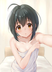 1girl ahoge bad_source bed blush breasts ca_paria collarbone green_hair highres holding holding_towel idolmaster idolmaster_cinderella_girls kohinata_miho looking_at_viewer naked_towel parted_lips short_hair small_breasts solo towel yellow_eyes