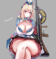 1girl absurdres alternate_costume arm_behind_back automatic_rifle bare_legs blonde_hair blush breasts character_name chauchat chauchat_(girls&#039;_frontline) cleavage crossed_legs girls&#039;_frontline gloves grey_background gun hand_on_back hat heart heart_print highres holding holding_weapon large_breasts light_machine_gun long_hair looking_at_viewer machine_gun martinreaction multicolored_hair purple_eyes sitting smile solo weapon white_gloves white_hat