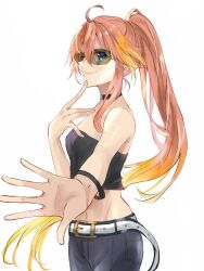 1girl ahoge bare_shoulders black_choker bracelet breasts choker crop_top double-parted_bangs eiyuu_densetsu from_side green_eyes hair_between_eyes jewelry judith_lanster kuro_no_kiseki_(series) looking_at_viewer medium_breasts midriff multicolored_hair natsumikan_(hom08e) navel pink_hair ponytail simple_background sleeveless smile solo streaked_hair sunglasses white_background