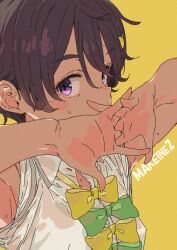 1girl armpit_peek black_hair blush bow bowtie collared_shirt copyright_name covering_own_mouth dark-skinned_female dark_skin episode_number food-themed_hair_ornament green_bow green_bowtie hair_ornament highres imigimuru lemon_hair_ornament looking_at_viewer make_heroine_ga_oo_sugiru! own_hands_clasped own_hands_together palms purple_eyes shirt short_hair solo tan upper_body wet wet_clothes wet_shirt white_shirt yakishio_lemon yellow_background yellow_bow yellow_bowtie