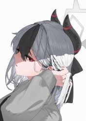 1girl absurdres black_bow black_hair black_horns blue_archive bow commentary_request demon_horns dis6776 grey_jacket hair_between_eyes hair_bow halo highres horns jacket kayoko_(blue_archive) kayoko_(dress)_(blue_archive) long_hair long_sleeves looking_at_viewer multicolored_hair official_alternate_costume official_alternate_hairstyle parted_lips red_eyes shade simple_background solo tucking_hair two-tone_hair white_background