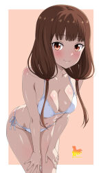 Rule 34 | 1girl, bare shoulders, bent over, bikini, blunt bangs, blush, breasts, brown eyes, brown hair, hands on own legs, highres, iino miko, kaguya-sama wa kokurasetai ~tensai-tachi no renai zunousen~, looking at viewer, low twintails, medium breasts, metaminegl, navel, orange background, side-tie bikini bottom, simple background, smile, solo, spanish commentary, swimsuit, twintails, two-tone background, white background, white bikini