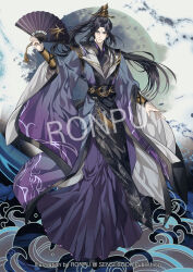 1boy animal_print black_hair black_sash black_shoes blue_eyes blue_hanfu chinese_clothes closed_mouth facial_mark fish_print folding_fan forehead_mark full_body gradient_clothes hand_fan hanfu high_ponytail highres holding holding_fan long_hair long_sleeves looking_at_viewer male_focus ponytail purple_hanfu ronpu_cooing sash shi_wudu shoes smile solo standing tassel tianguan_cifu water wide_sleeves xiao_guan_(headdress) yaopei