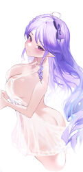 1girl absurdres ass backless_dress backless_outfit bare_shoulders blush bow breasts butt_crack check_clothing closed_mouth clothing_request commentary cropped_legs dress from_side hair_bow highres large_breasts long_hair looking_at_viewer mamo_(user_jjca7524) mole mole_under_eye multicolored_hair no_panties pointy_ears purple_bow purple_eyes purple_hair see-through_clothes see-through_dress sideboob simple_background smile solo streaked_hair very_long_hair vivian_(zenless_zone_zero) white_background white_dress zenless_zone_zero