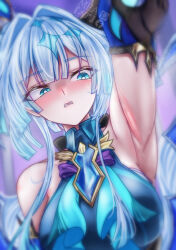 1girl absurdres arm_up armpits bare_shoulders blue_eyes blue_hair brooch cerydra_(honkai:_star_rail) clenched_teeth commentary detached_sleeves english_commentary hair_intakes highres honkai:_star_rail honkai_(series) jewelry long_hair mea_(manami030) presenting_armpit sleeveless solo teeth upper_body