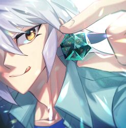 2boys :q bakura_ryou blue_shirt brown_eyes closed_mouth collared_shirt commentary_request d20_(die) dice eb_(ivy_ygo) glint grey_hair hair_between_eyes highres holding holding_dice icosahedron korean_commentary long_bangs long_hair male_focus mini_person miniboy multiple_boys polyhedral_dice shirt simple_background smile tongue tongue_out upper_body white_background yami_bakura yu-gi-oh! yu-gi-oh!_duel_monsters