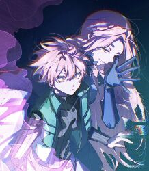 2_blankk 2girls alien_stage black_gloves black_shirt commentary dual_persona english_commentary gloves green_vest highres long_hair long_sleeves mizi_(alien_stage) multiple_girls pink_hair shirt short_hair smile very_short_hair vest waving yellow_eyes