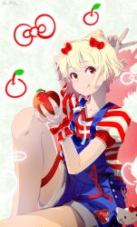 1girl absurdres apple arm_up blonde_hair blue_overalls bow brown_eyes closed_mouth commentary_request food fruit hair_bow hello_kitty hello_kitty_(character) highres holding holding_food holding_fruit lycoris_recoil overalls red_bow red_shirt sanrio sengoku_chidori shirt short_hair solo striped_clothes striped_shirt thigh_strap tongue tongue_out v white_shirt
