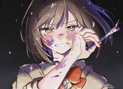 1girl art_brush blush bob_cut brown_eyes brown_hair buttons cardigan clenched_teeth close-up collared_shirt crying crying_with_eyes_open dark_background dated dot_nose dress_shirt floating_hair frown half-closed_eyes hand_up highres holding holding_paintbrush light_particles neck_ribbon nose_blush paint paint_splatter paint_splatter_on_face paintbrush parted_lips project_sekai red_ribbon ribbon shinonome_ena shirt short_hair signature simple_background smirk solo sparkle streaming_tears swept_bangs tears teeth thick_eyelashes tsurime upper_body v-shaped_eyebrows w0m4ru white_shirt wiping_face yellow_cardigan