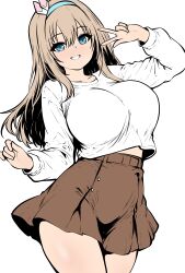 1girl absurdres blonde_hair blue_eyes blue_hairband breasts brown_skirt commentary cowboy_shot dated_commentary ding36 girls&#039;_frontline grin hairband highres large_breasts long_sleeves looking_at_viewer miniskirt shirt simple_background skirt smile solo suomi_(girls&#039;_frontline) t-shirt thick_outlines v white_background white_shirt