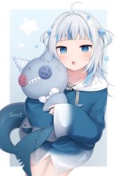 Rule 34 | 1girl, ahoge, amashiro natsuki, blue background, blue eyes, blue hair, blue hoodie, character name, commentary, drawstring, fins, fish tail, gawr gura, gawr gura (1st costume), grey hair, hair ornament, highres, hololive, hololive english, hood, hood down, hoodie, long hair, long sleeves, looking at viewer, multicolored hair, hugging object, open mouth, shark girl, shark tail, sleeves past wrists, solo, star (symbol), star hair ornament, streaked hair, stuffed toy, tail, two-tone background, two side up, virtual youtuber, white background, wide sleeves