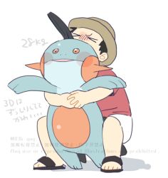 Rule 34 | &gt; &lt;, 1boy, black hair, brown hat, closed eyes, gen 3 pokemon, hat, holding, holding pokemon, male focus, marshtomp, nintendo, own hands together, pokemon, pokemon (creature), red shirt, sandals, shirt, short hair, short sleeves, shorts, squatting, toes, translation request, twitter username, watermark, weight, white background, white shorts, y (036 yng)