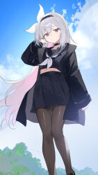 1girl absurdres black_choker black_coat black_eyes black_hairband black_pantyhose black_serafuku black_shirt black_skirt blue_archive blue_sky choker closed_mouth coat grey_eyes hairband halo highres long_hair multicolored_hair navel open_clothes open_coat outdoors pantyhose pink_hair plana_(blue_archive) pleated_skirt red_halo school_uniform serafuku shirt skirt sky solo teketi white_hair