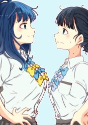 2girls basori_tiara black_hair blue_background blue_bow blue_bowtie blue_eyes blue_hair bow bowtie breast_contest breast_envy breast_pocket breasts closed_mouth collared_shirt commentary_request from_side grey_skirt hands_on_own_hips highres large_breasts make_heroine_ga_oo_sugiru! medium_breasts medium_hair mole mole_on_neck mono9ron multiple_girls pocket school_uniform shirt shirt_tucked_in simple_background skirt smile tsuwabuki_high_school_uniform upper_body white_shirt yanami_anna yellow_bow yellow_bowtie