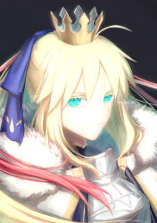 1girl ahoge armor artoria_caster_(fate) artoria_caster_(third_ascension)_(fate) artoria_pendragon_(fate) black_background black_ribbon blonde_hair blue_bow bow closed_mouth collar crown fate/grand_order fate_(series) fur_trim green_eyes hair_bow highres kamiya_(kamiya_000) long_hair ornament ribbon shine twitter_username white_fur
