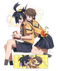 &gt;_&lt; 1boy 1girl alternate_costume apple applin black_hair black_necktie black_shorts black_skirt black_socks blush brown_eyes brown_hair commentary creatures_(company) cropped_legs earrings english_commentary food from_side fruit game_freak gen_8_pokemon hairband hand_on_another&#039;s_shoulder heart highres holding holding_food holding_fruit holding_knife jewelry juliana_(pokemon) kieran_(pokemon) knife knifedragon long_sleeves looking_at_another multicolored_hair necktie nintendo parted_lips peeling pokemon pokemon_(creature) pokemon_sv purple_hair shirt short_sleeves shorts simple_background sitting skirt socks spoken_heart stud_earrings thick_eyebrows triangle_mouth two-tone_hair white_background yellow_hairband yellow_shirt