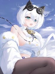 1girl absurdres azur_lane bare_shoulders black_pantyhose blue_sky breasts cloud coat fur-trimmed_coat fur_trim goggles goggles_on_head green_eyes hair_between_eyes highres large_breasts light_blush looking_at_viewer oleg_(azur_lane) open_clothes open_coat open_mouth pantyhose short_hair sideboob sky solo white_hair winter_clothes winter_coat xiao_feifei