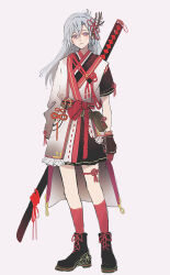 1girl asymmetrical_sleeves belt_pouch black_shoes blue_hair closed_mouth commentary_request full_body hair_between_eyes hair_branch highres japanese_clothes kaguya_(rune_factory) katana long_hair long_sleeves looking_at_viewer pouch purple_eyes red_rope red_socks rope rune_factory rune_factory:_guardians_of_azuma rurui_(jac7860) sheath sheathed shoes simple_background socks solo standing sword weapon weapon_on_back