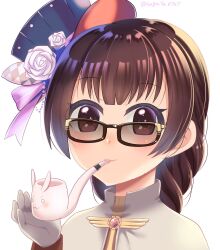 1girl acolyte_(ragnarok_online) black_hat blush brown-framed_eyewear brown_eyes brown_hair capelet closed_mouth commentary_request flower glasses gloves grey_gloves hat hat_flower highres long_hair long_sleeves looking_at_viewer ragnarok_online rose simple_background smile smoking_pipe solo sugata_ubo top_hat upper_body white_background white_capelet white_flower white_rose