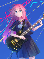 1girl absurdres blue_eyes bocchi_the_rock! cable electric_guitar gibson_les_paul gotoh_hitori guitar guitar_strap highres ingyanggang instrument kessoku_band_t-shirt long_hair pink_hair skirt solo