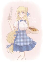 1girl agnes_claudel apron blonde_hair blue_eyes box bun_with_braided_base donut double-parted_bangs eiyuu_densetsu food hair_between_eyes hair_bun highres holding holding_box holding_tongs kuro_no_kiseki_(series) long_hair low-tied_long_hair pastry_box pink_background roshiroshiroppy simple_background single_side_bun smile solo tongs two-tone_background very_long_hair