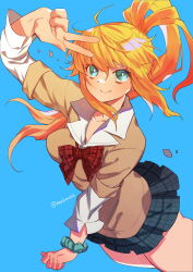 1girl alice_soft aqua_scrunchie arm_up black_skirt blue_background bow bowtie breasts bright_pupils brown_sweater choppy_bangs closed_mouth collarbone collared_shirt commentary_request cowboy_shot floating_hair green_eyes gyaru hair_between_eyes hayasaka highres kogal large_breasts long_hair long_sleeves looking_at_viewer messy_hair miniskirt nagi_su_ragarl orange_hair plaid_bow plaid_bowtie plaid_clothes plaid_skirt ponytail rance_(series) red_bow red_bowtie school_uniform scrunchie serafuku shirt sidelocks simple_background skirt sleeves_rolled_up smile solo standing sweater v white_pupils white_shirt wrist_scrunchie